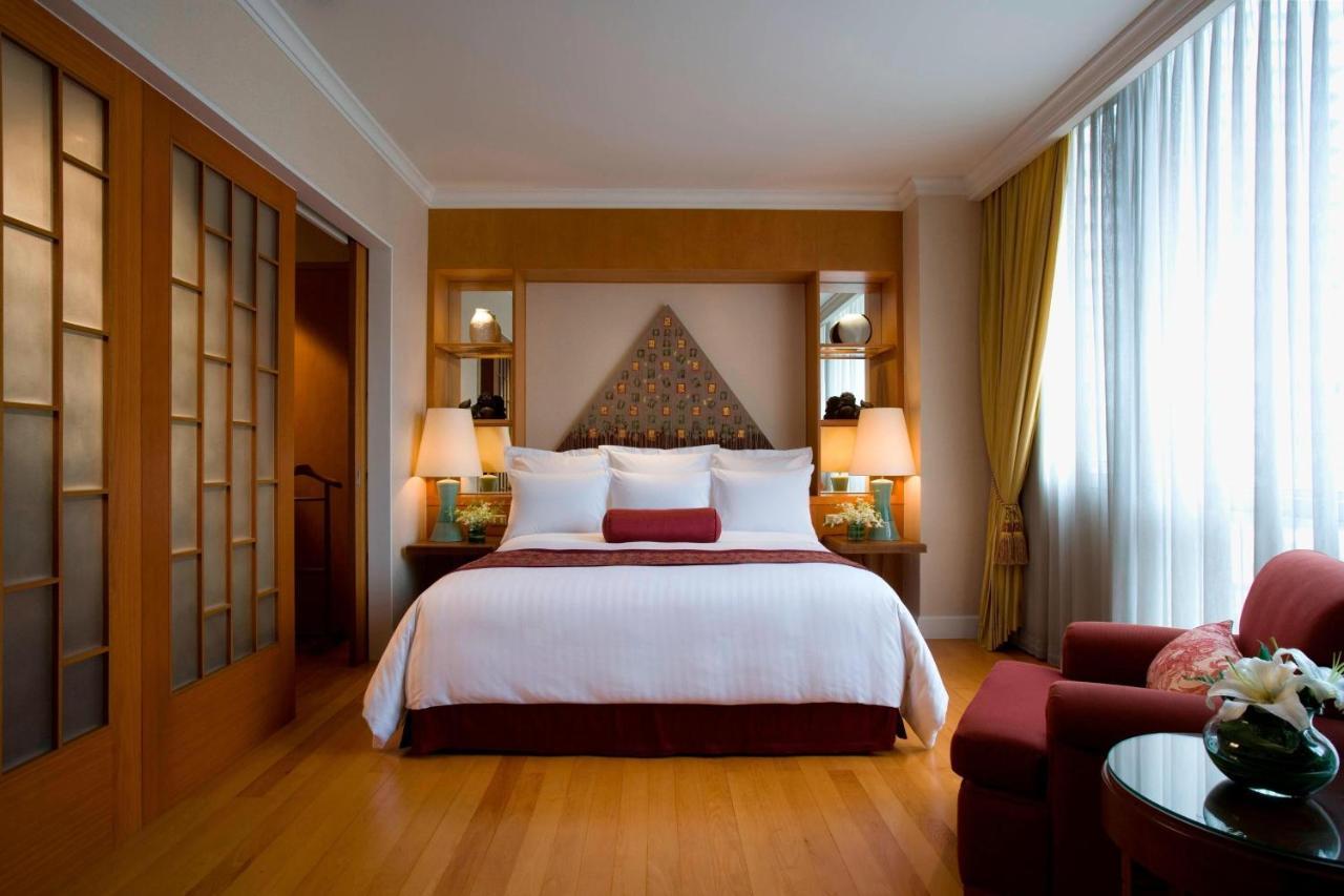 Marriott Executive Apartments Mayfair Bangkok Exterior photo