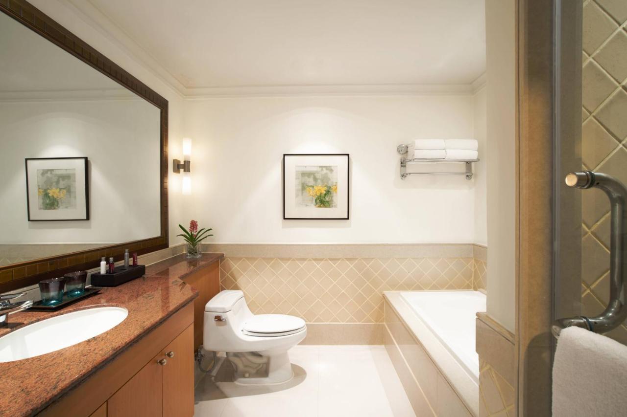 Marriott Executive Apartments Mayfair Bangkok Exterior photo