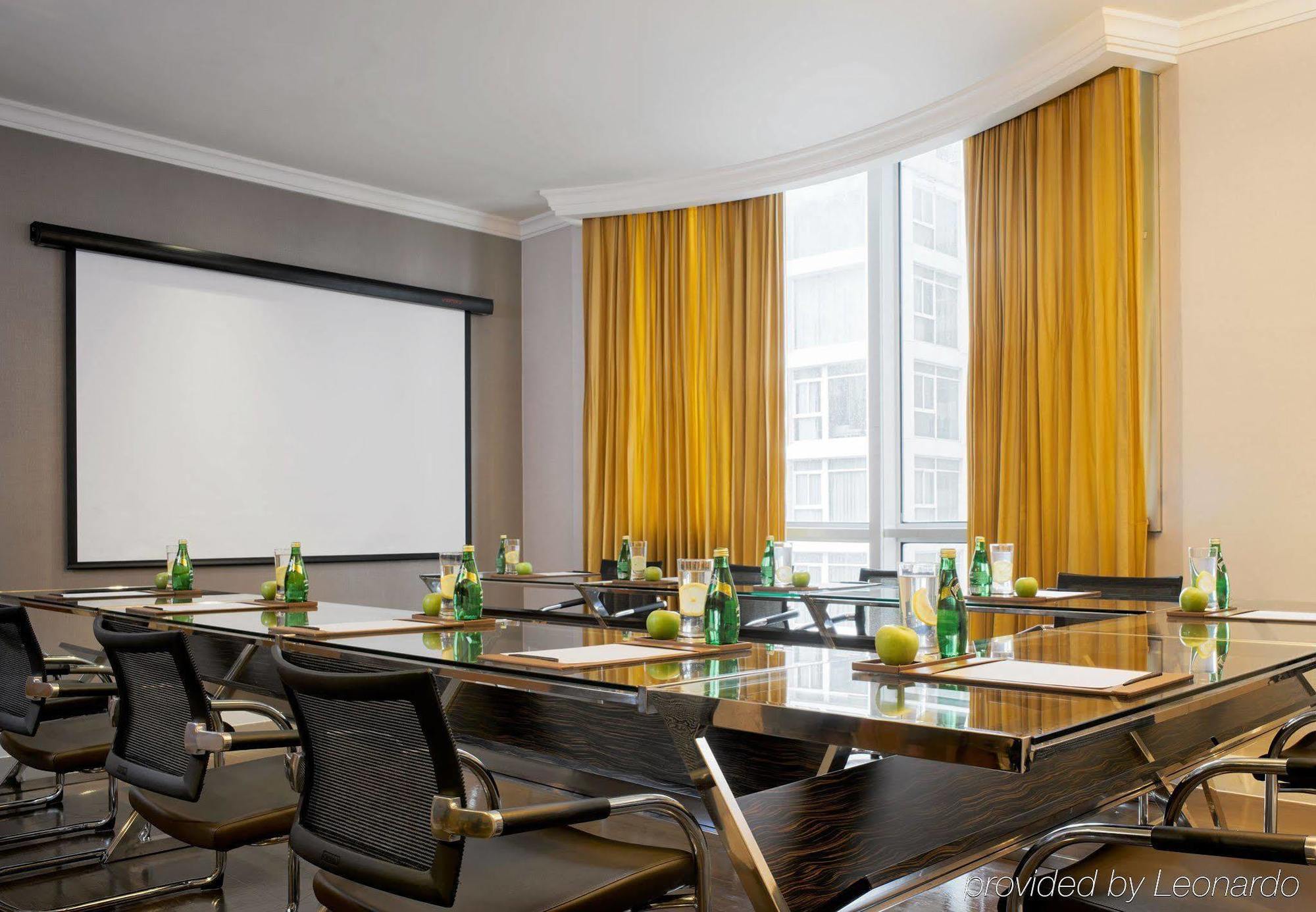 Marriott Executive Apartments Mayfair Bangkok Exterior photo