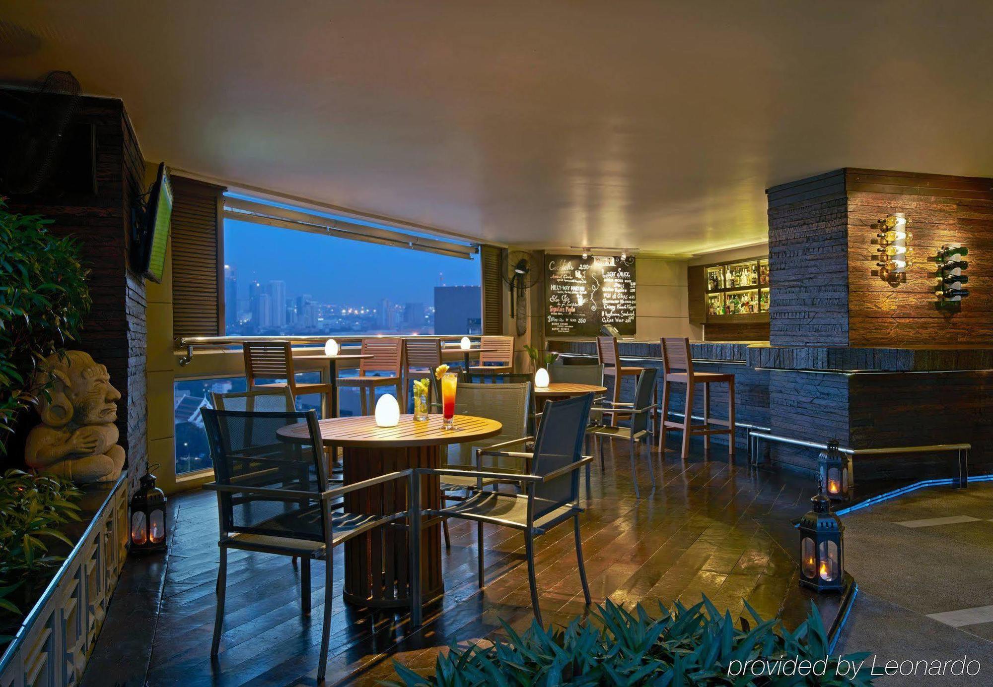 Marriott Executive Apartments Mayfair Bangkok Exterior photo